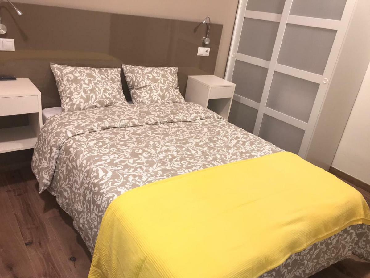Residencia Compostela 2 Bed & Breakfast Santiago de Compostela Ngoại thất bức ảnh