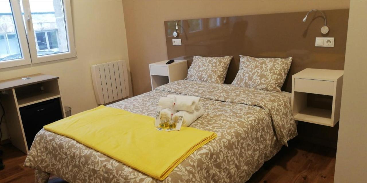 Residencia Compostela 2 Bed & Breakfast Santiago de Compostela Ngoại thất bức ảnh